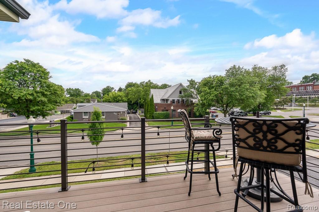 426 W University Drive