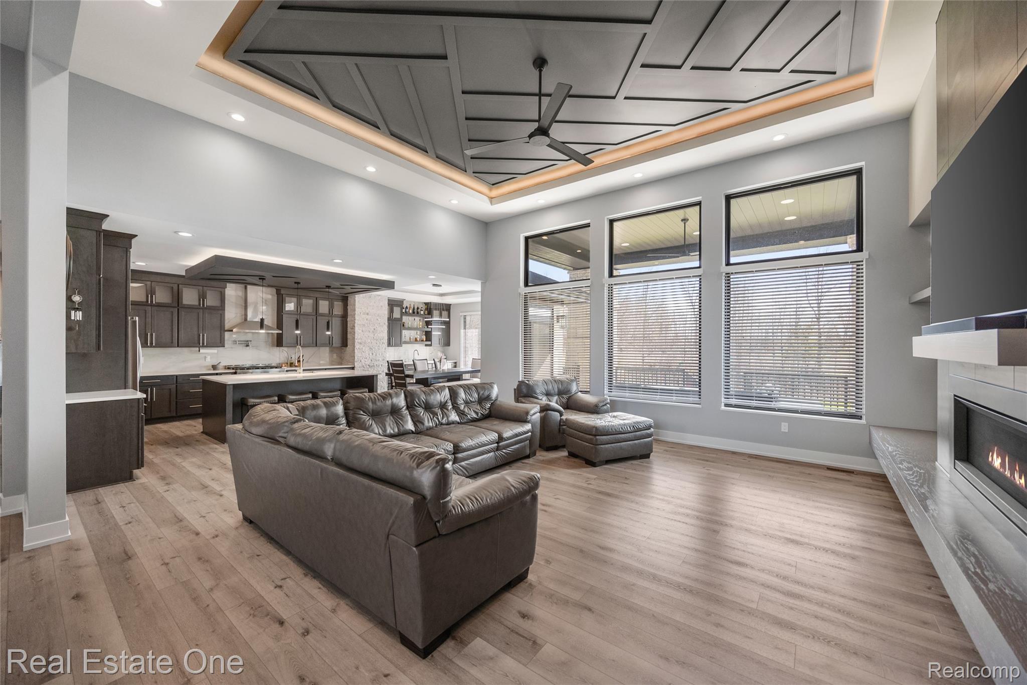 73404 Castle Court
