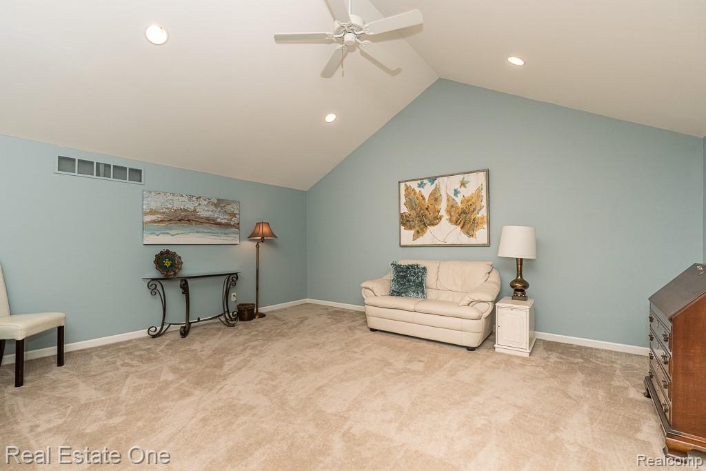 3529 Grove Lane