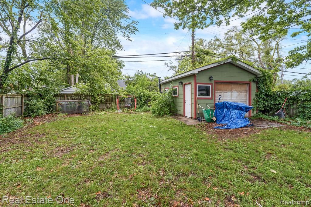 1388 W Troy Street