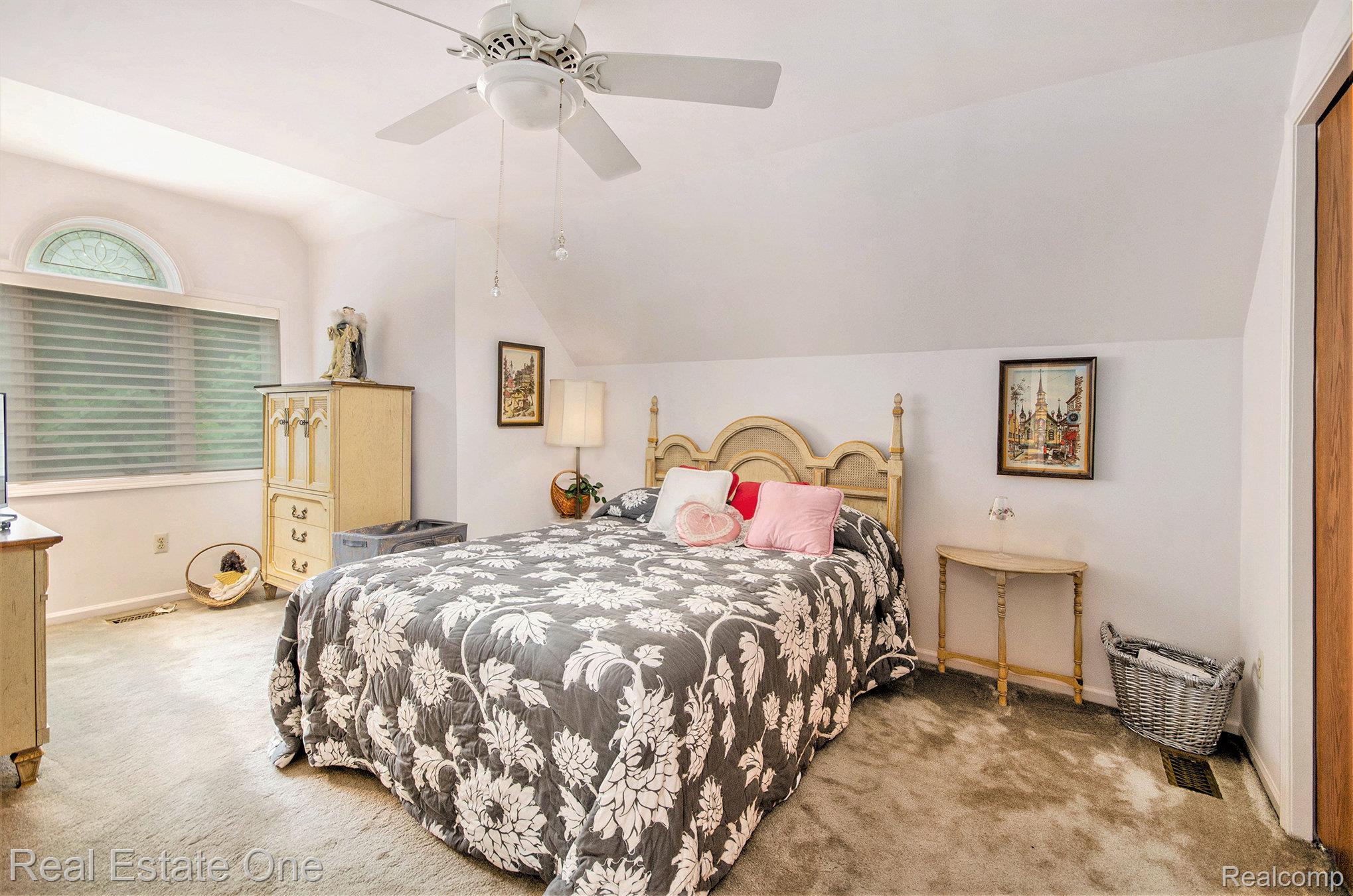 2752 Lenox Drive