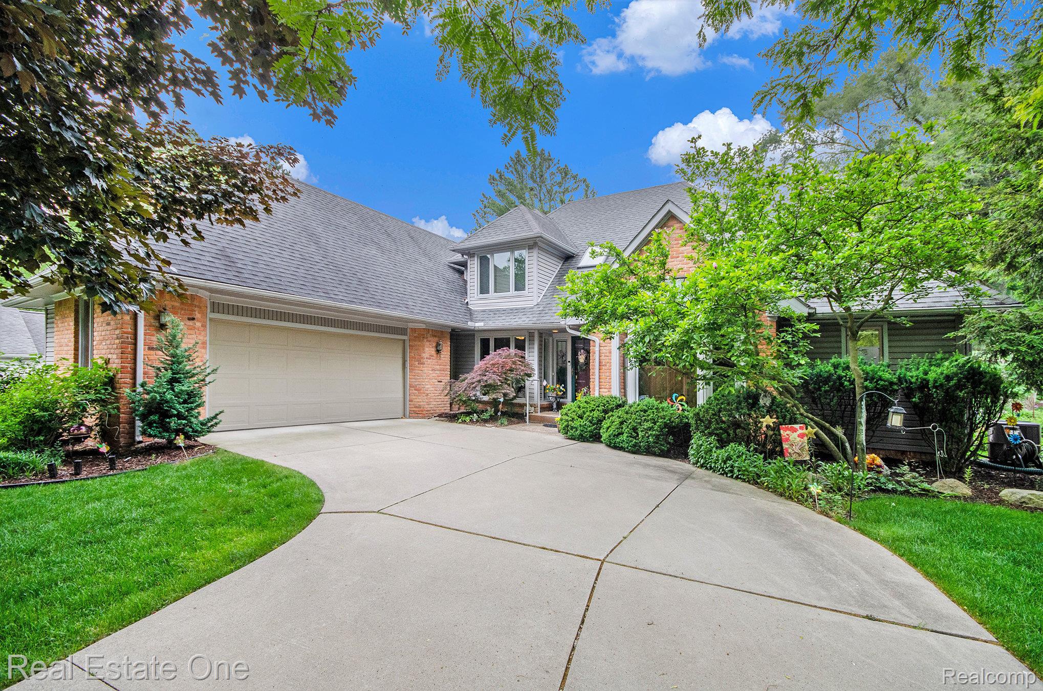 2752 Lenox Drive