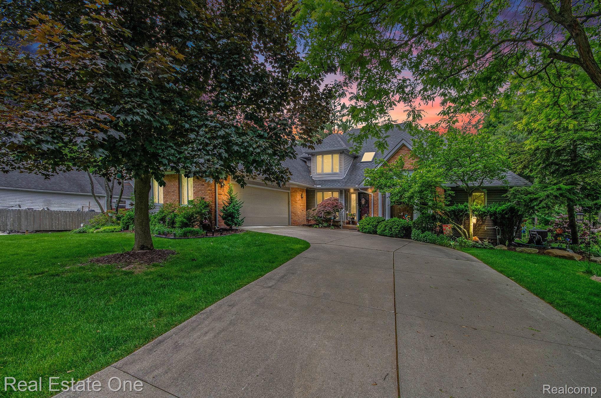 2752 Lenox Drive