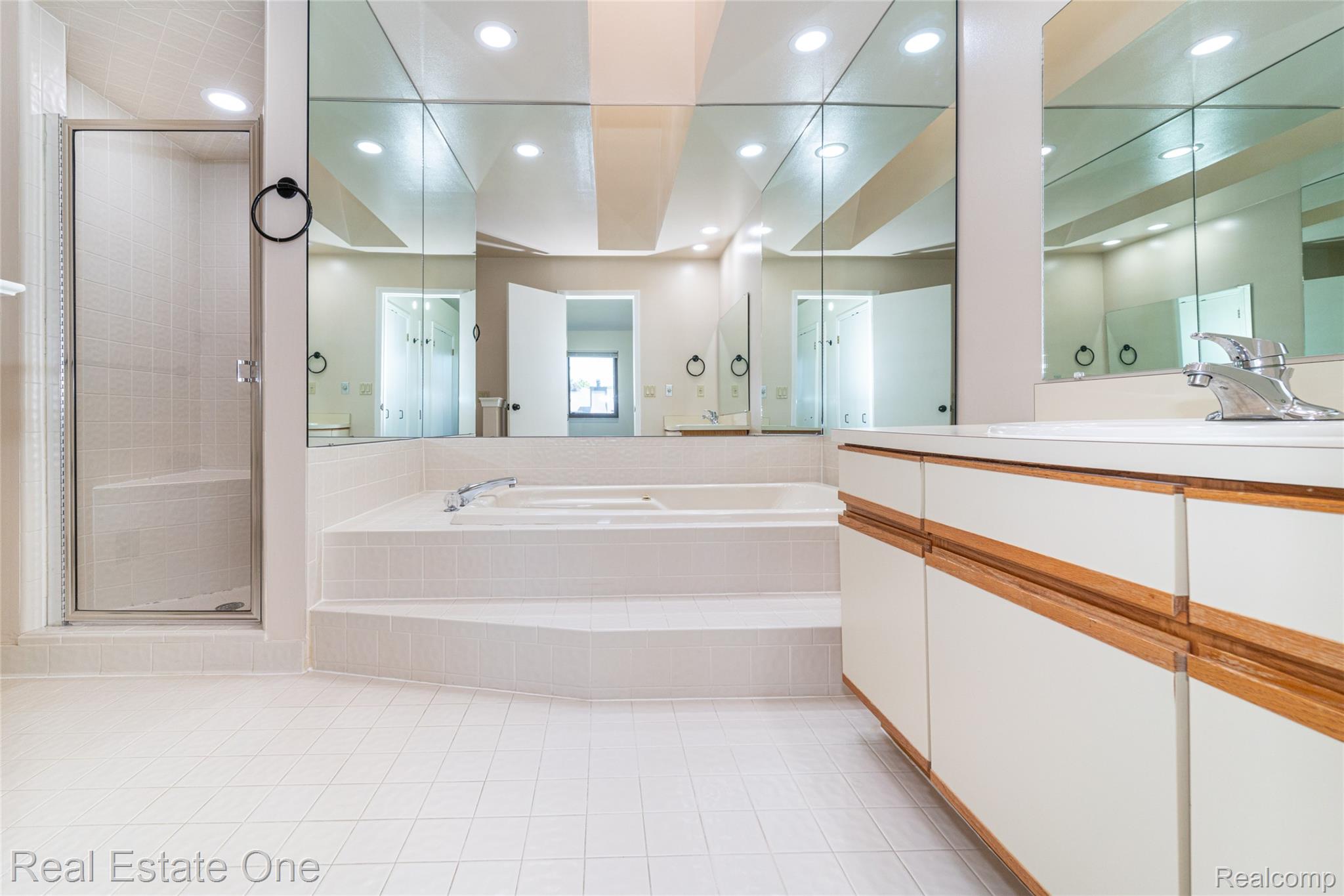 6250 Potomac Circle Unit: 27