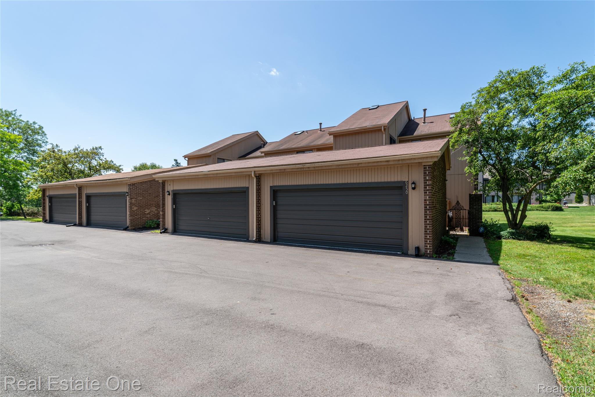 6250 Potomac Circle Unit: 27