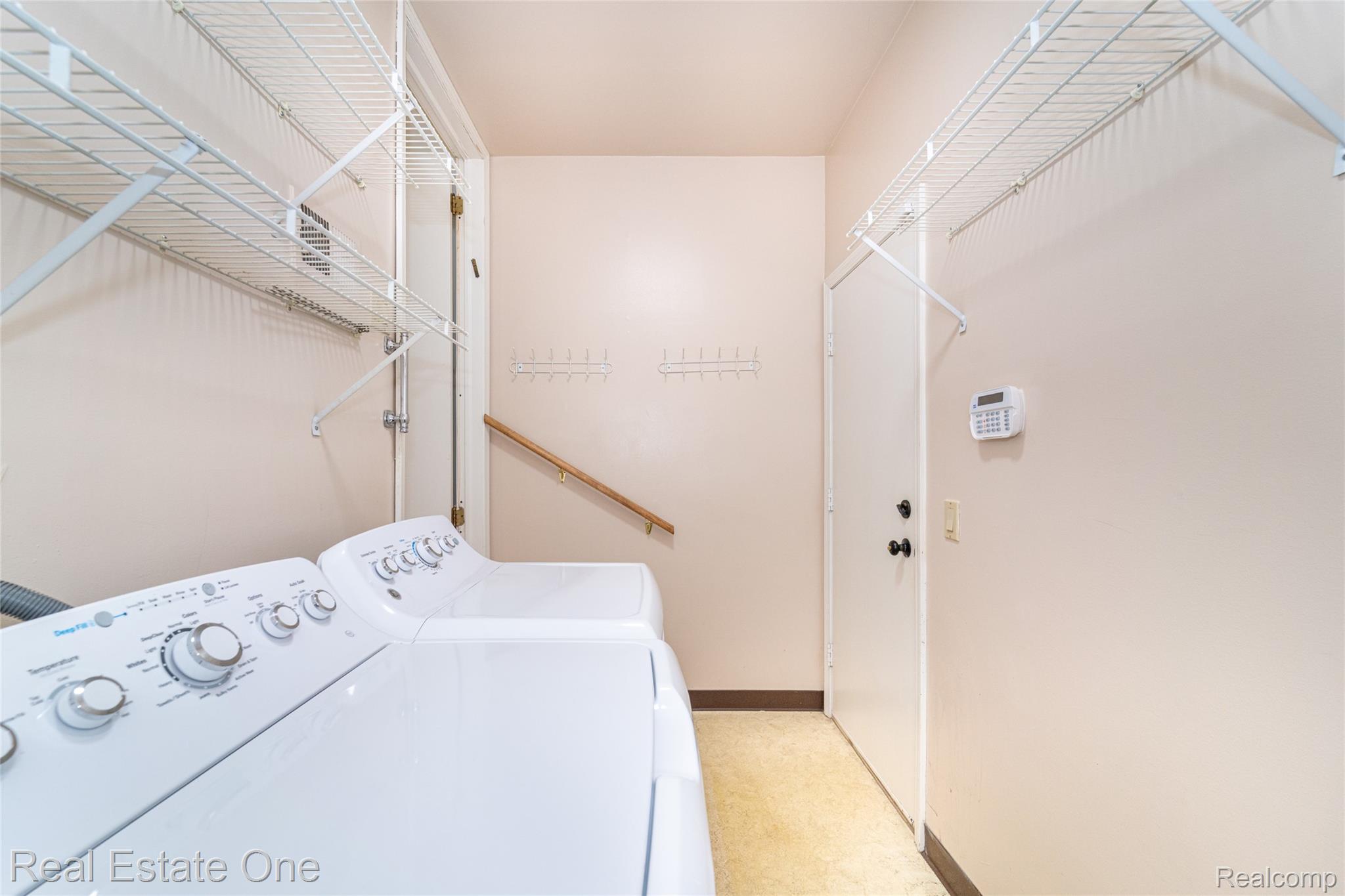 6250 Potomac Circle Unit: 27