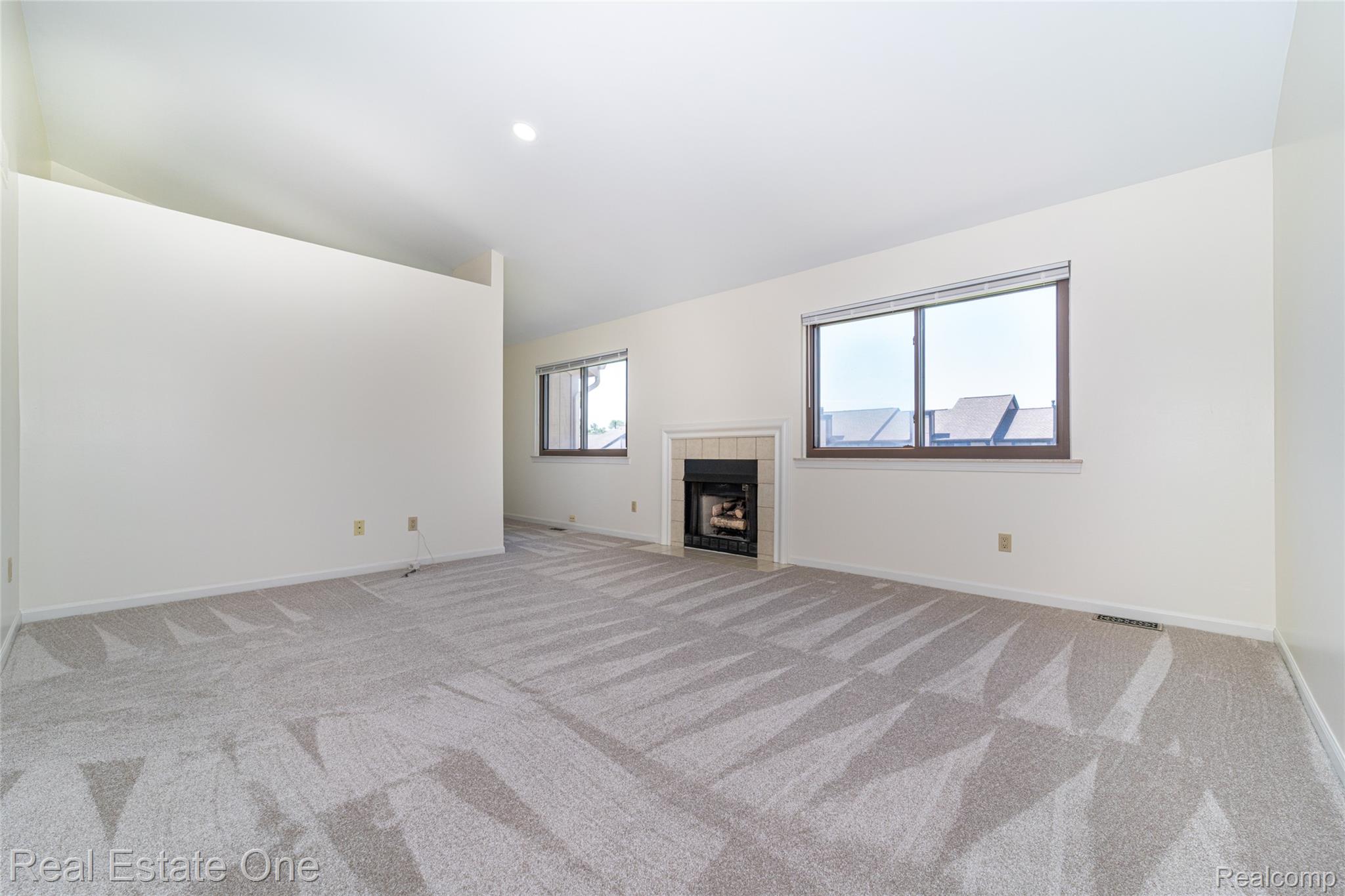 6250 Potomac Circle Unit: 27