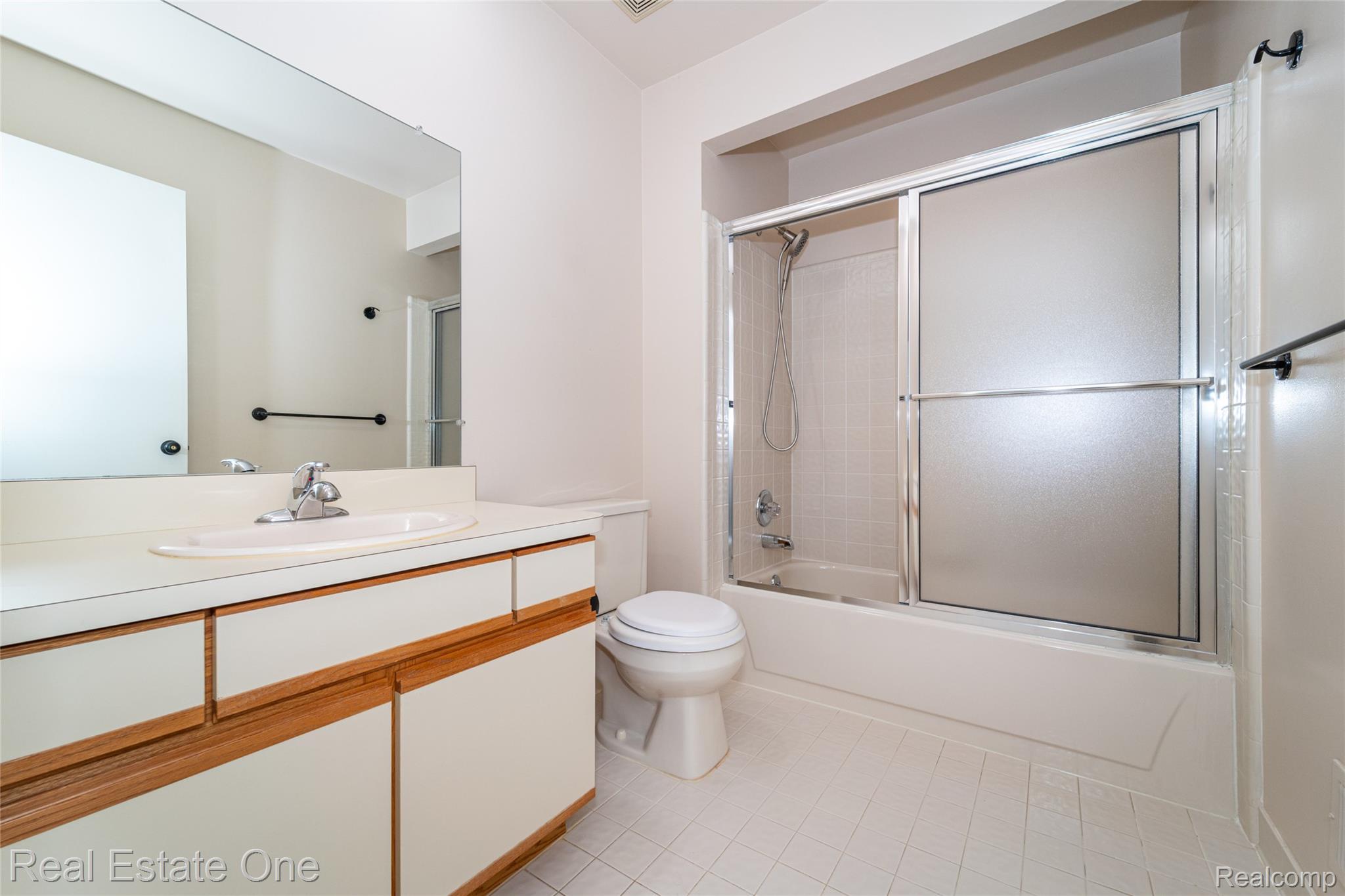 6250 Potomac Circle Unit: 27