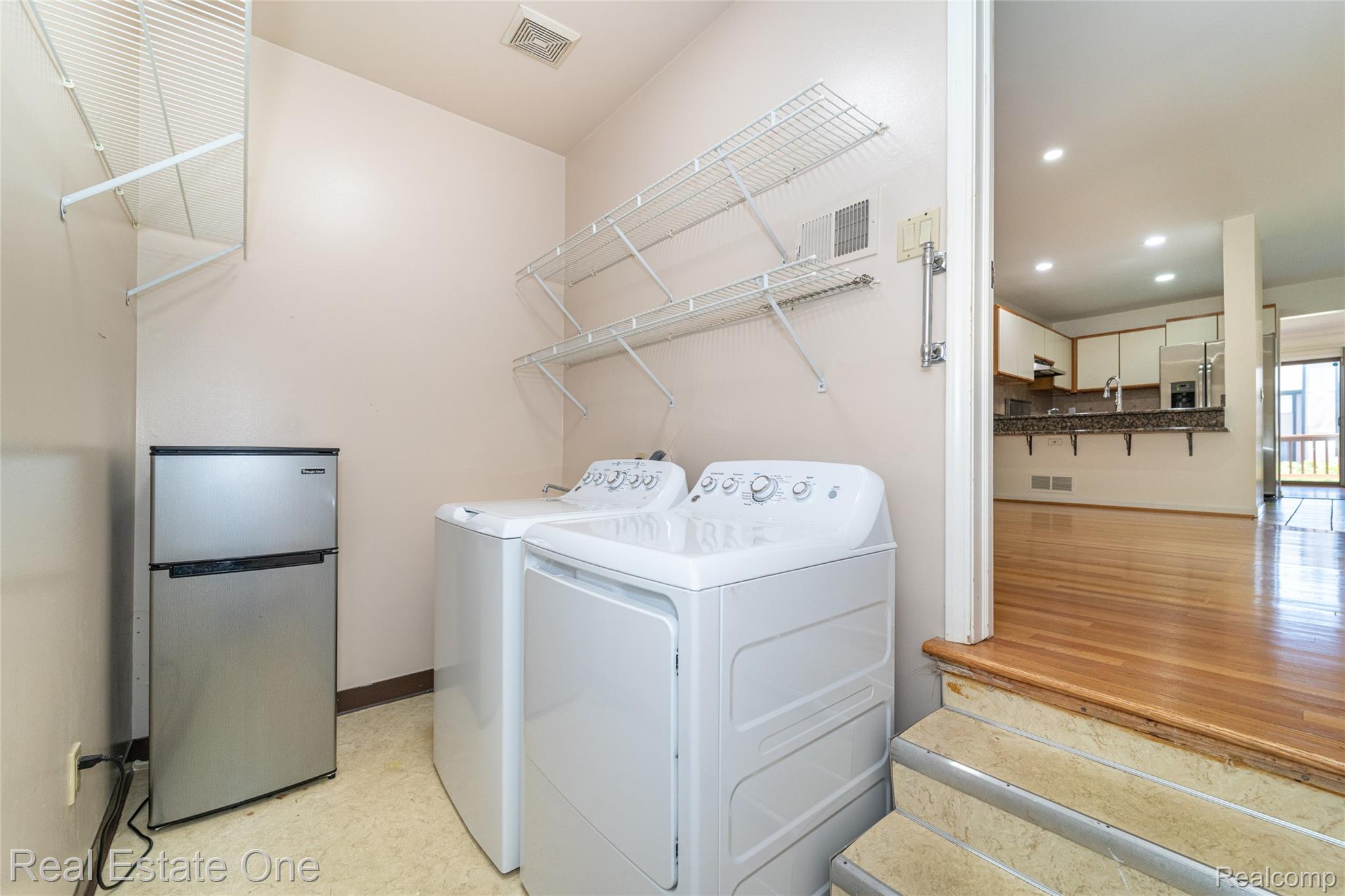 6250 Potomac Circle Unit: 27