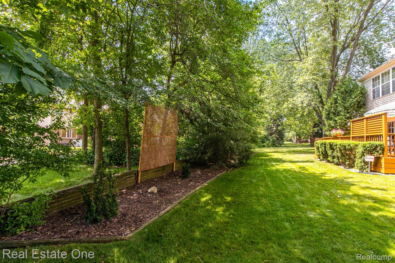 234 Grosvenor Drive