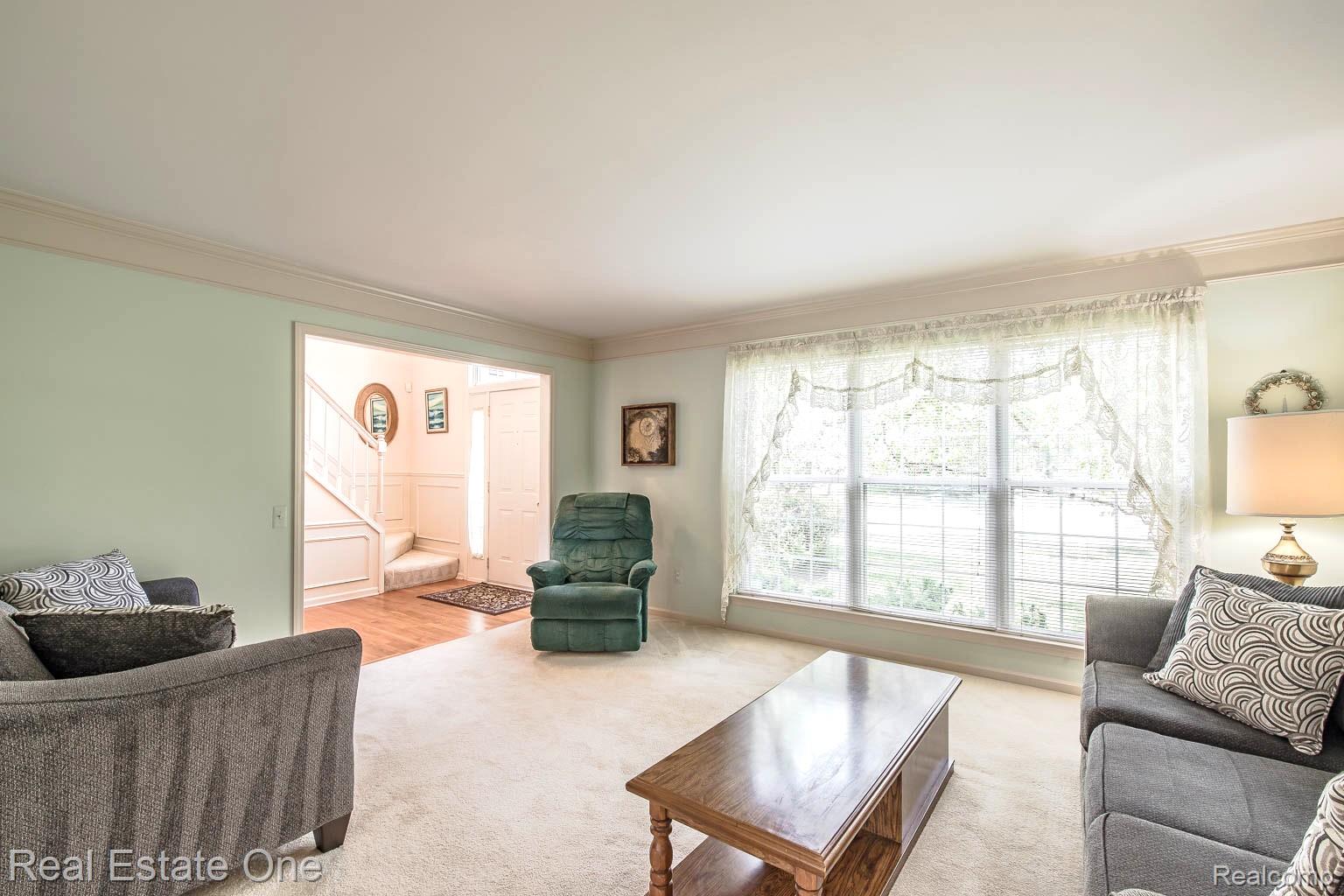 234 Grosvenor Drive