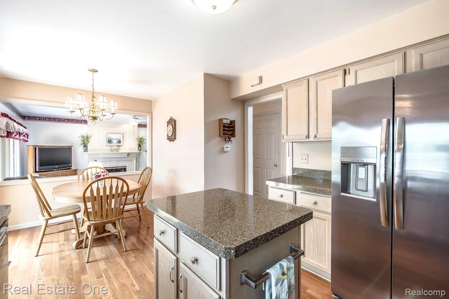 234 Grosvenor Drive