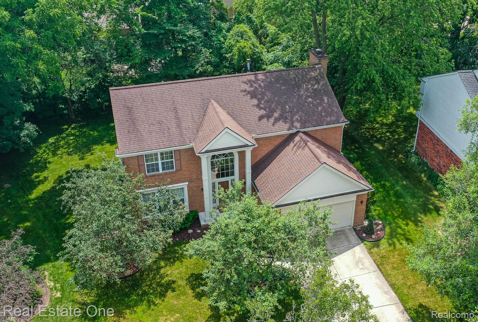 234 Grosvenor Drive