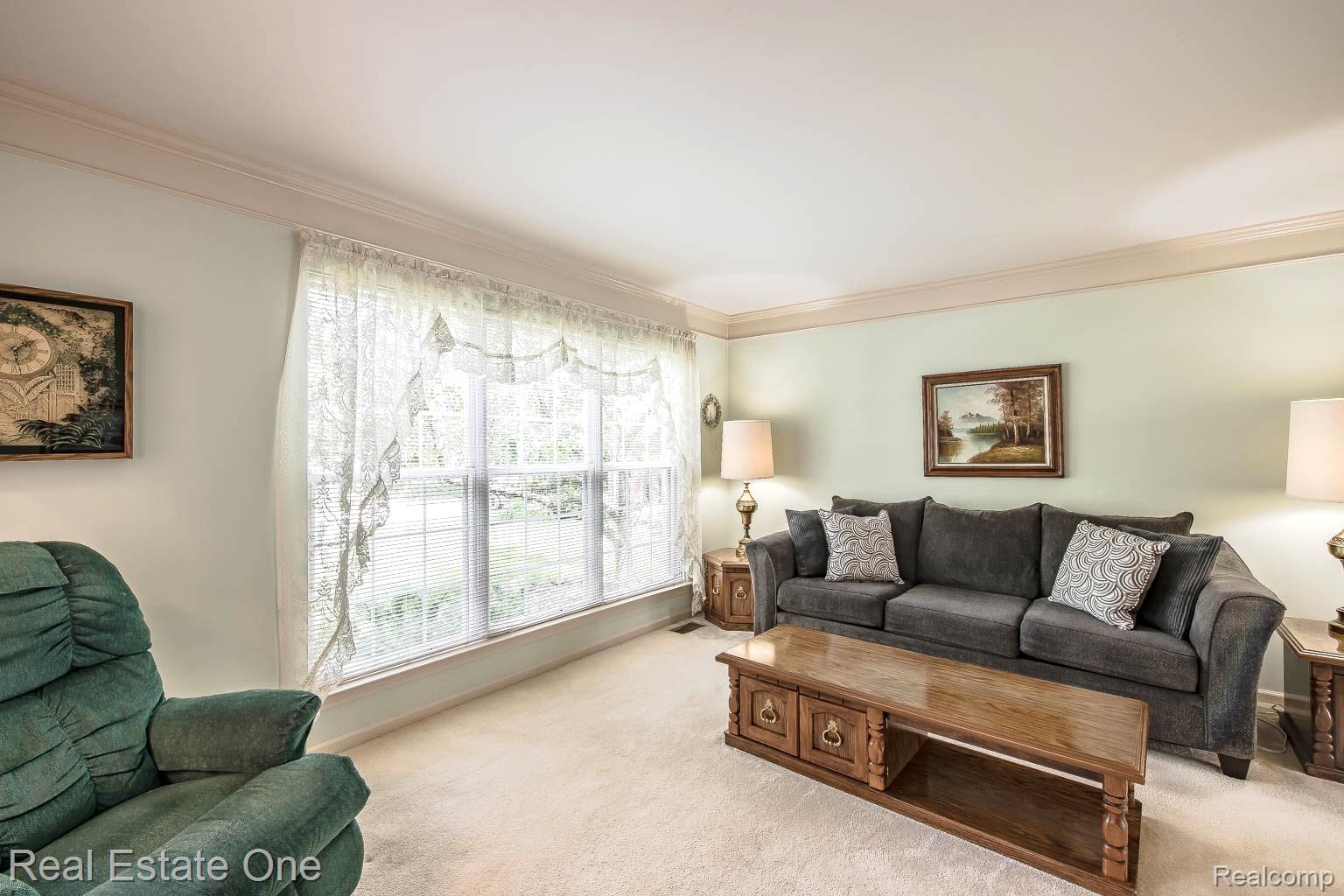 234 Grosvenor Drive