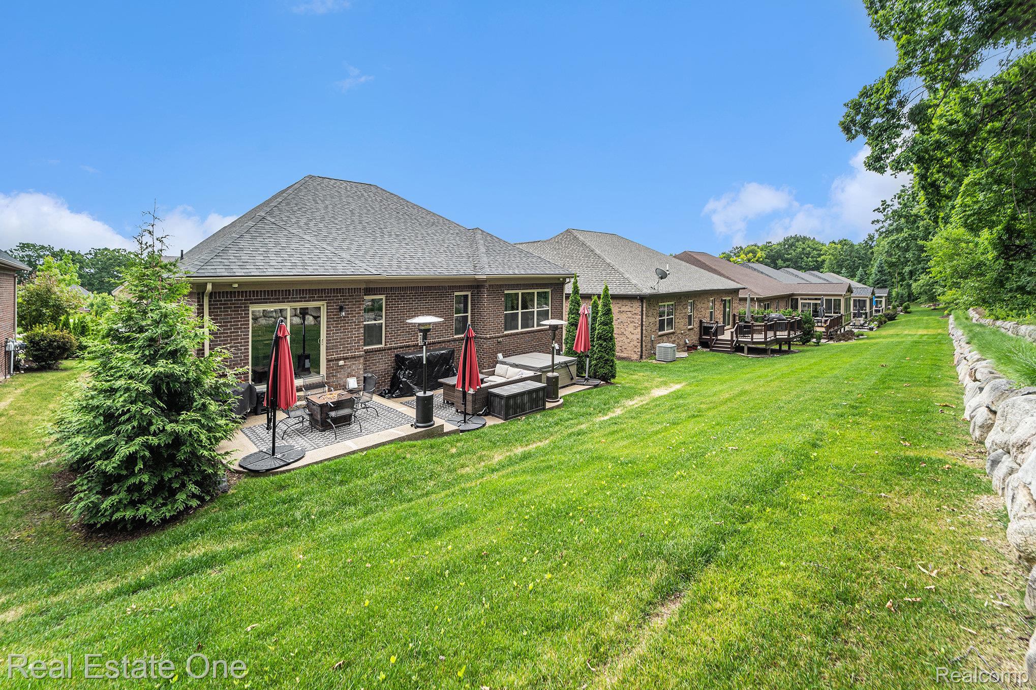 5524 WOODFALL Road