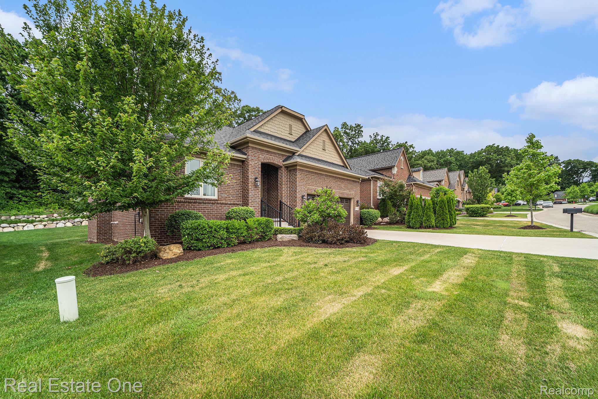 5524 WOODFALL Road