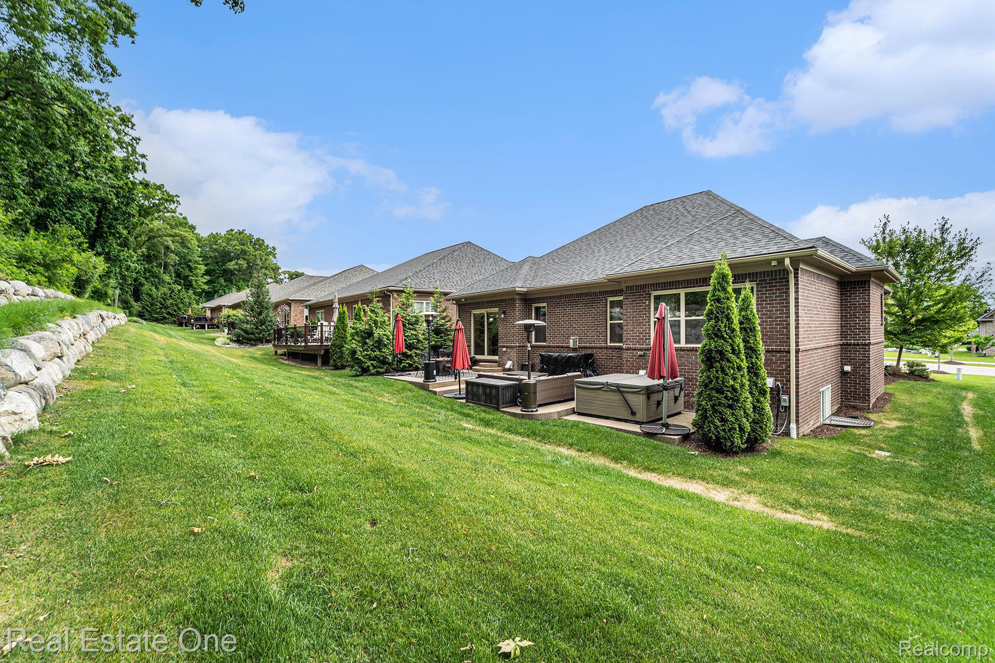 5524 WOODFALL Road