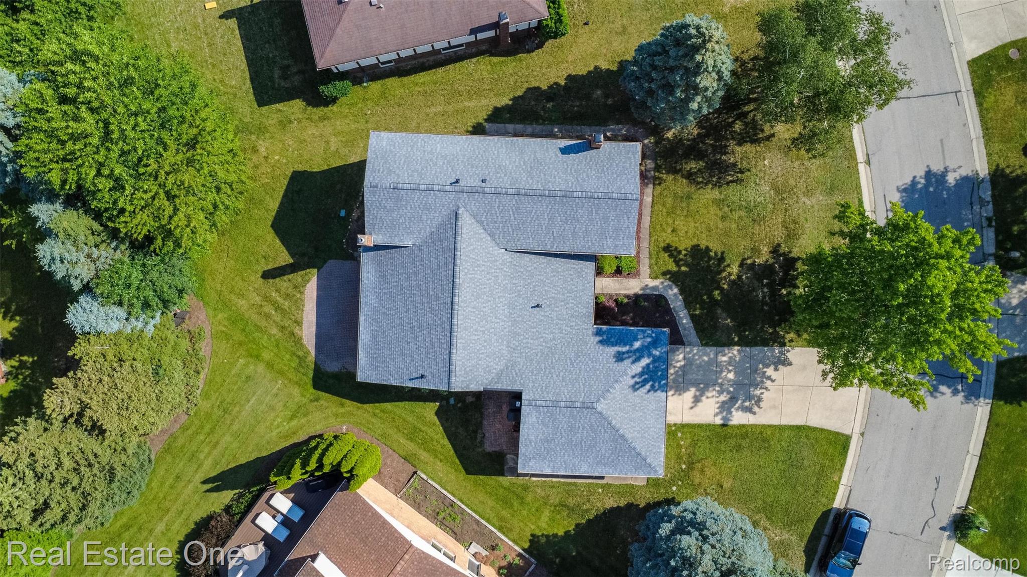 320 Antoinette Drive