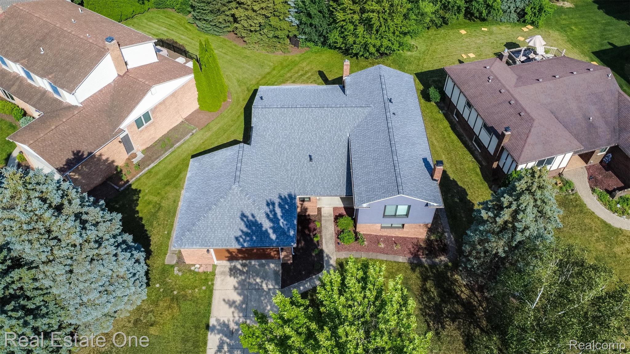 320 Antoinette Drive