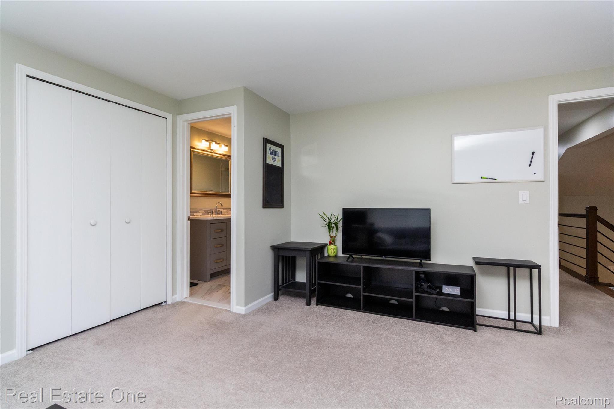 320 Antoinette Drive