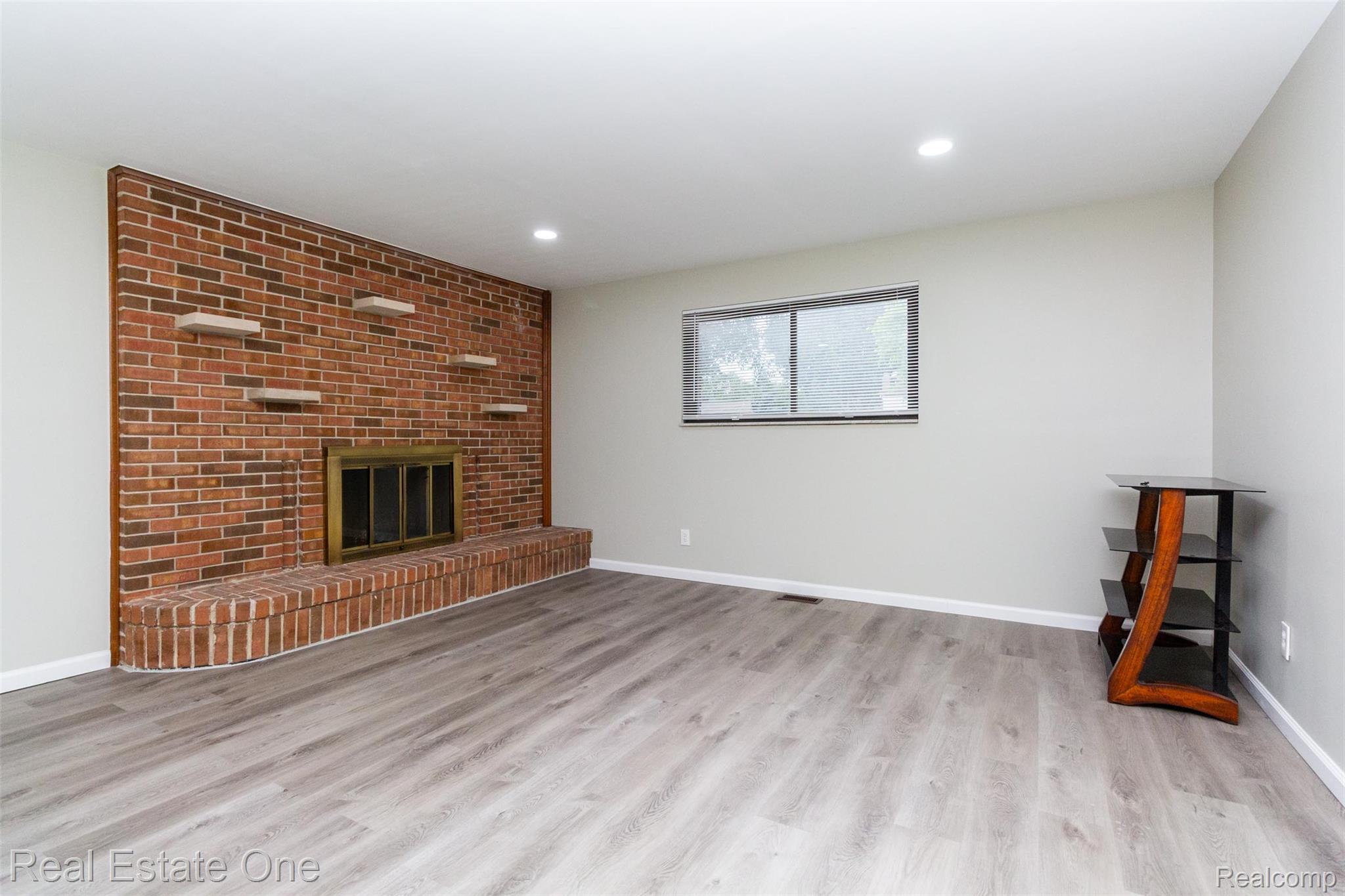 320 Antoinette Drive