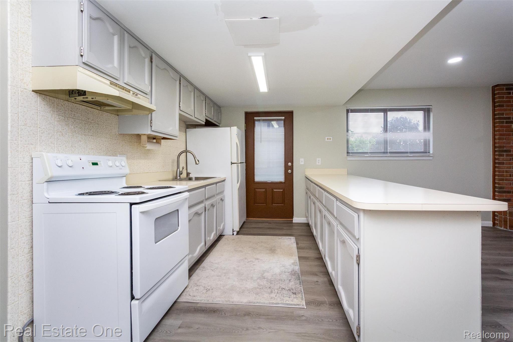 320 Antoinette Drive