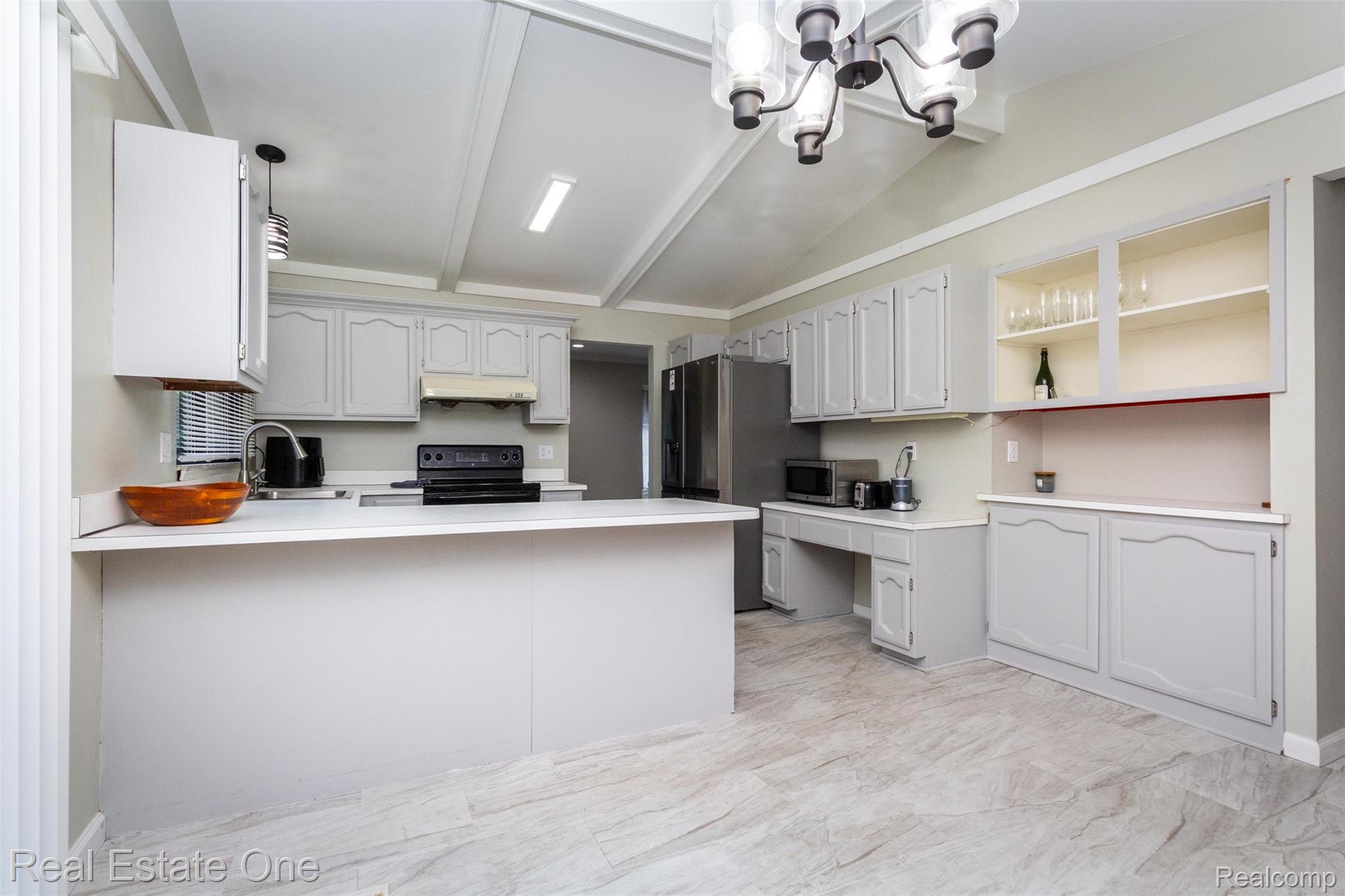 320 Antoinette Drive