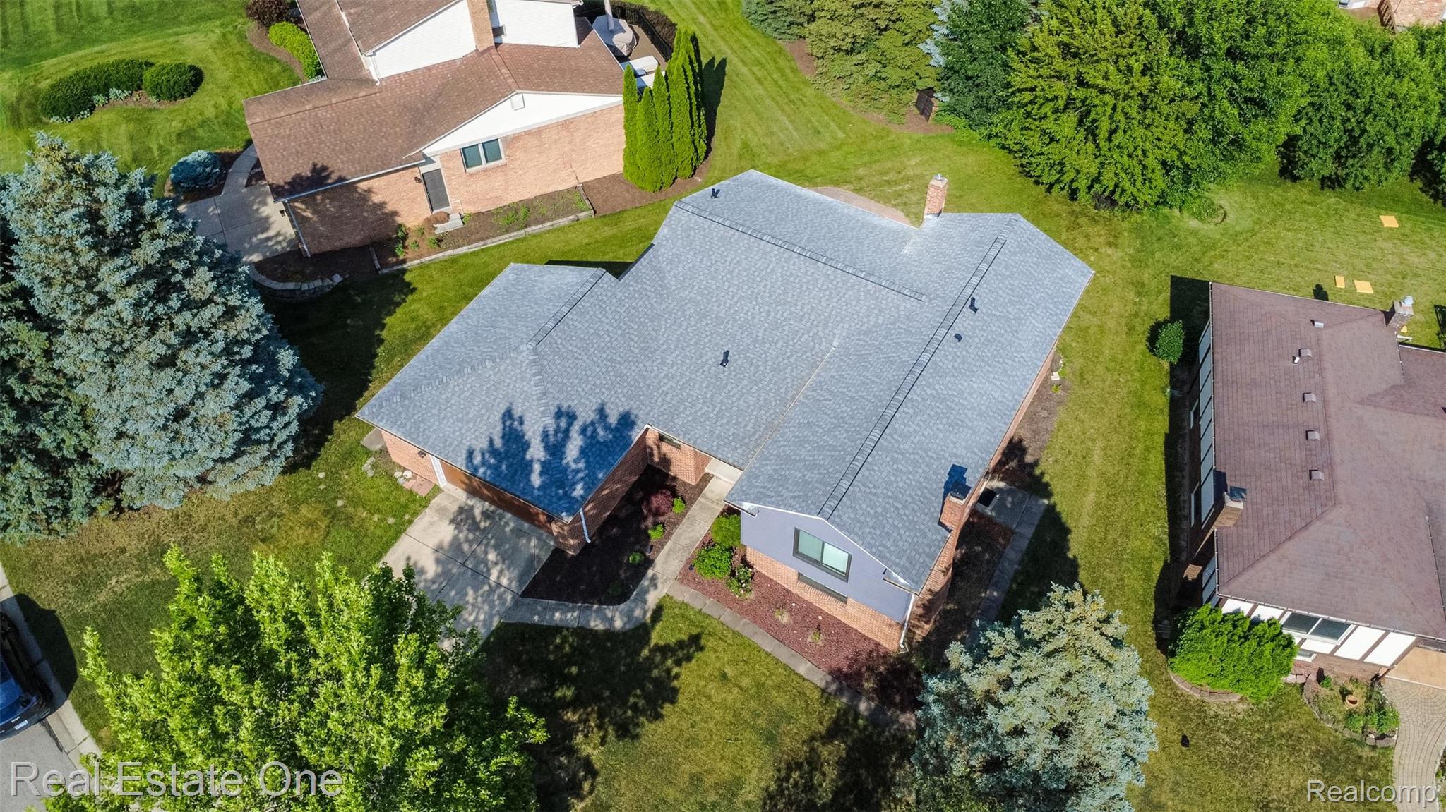 320 Antoinette Drive