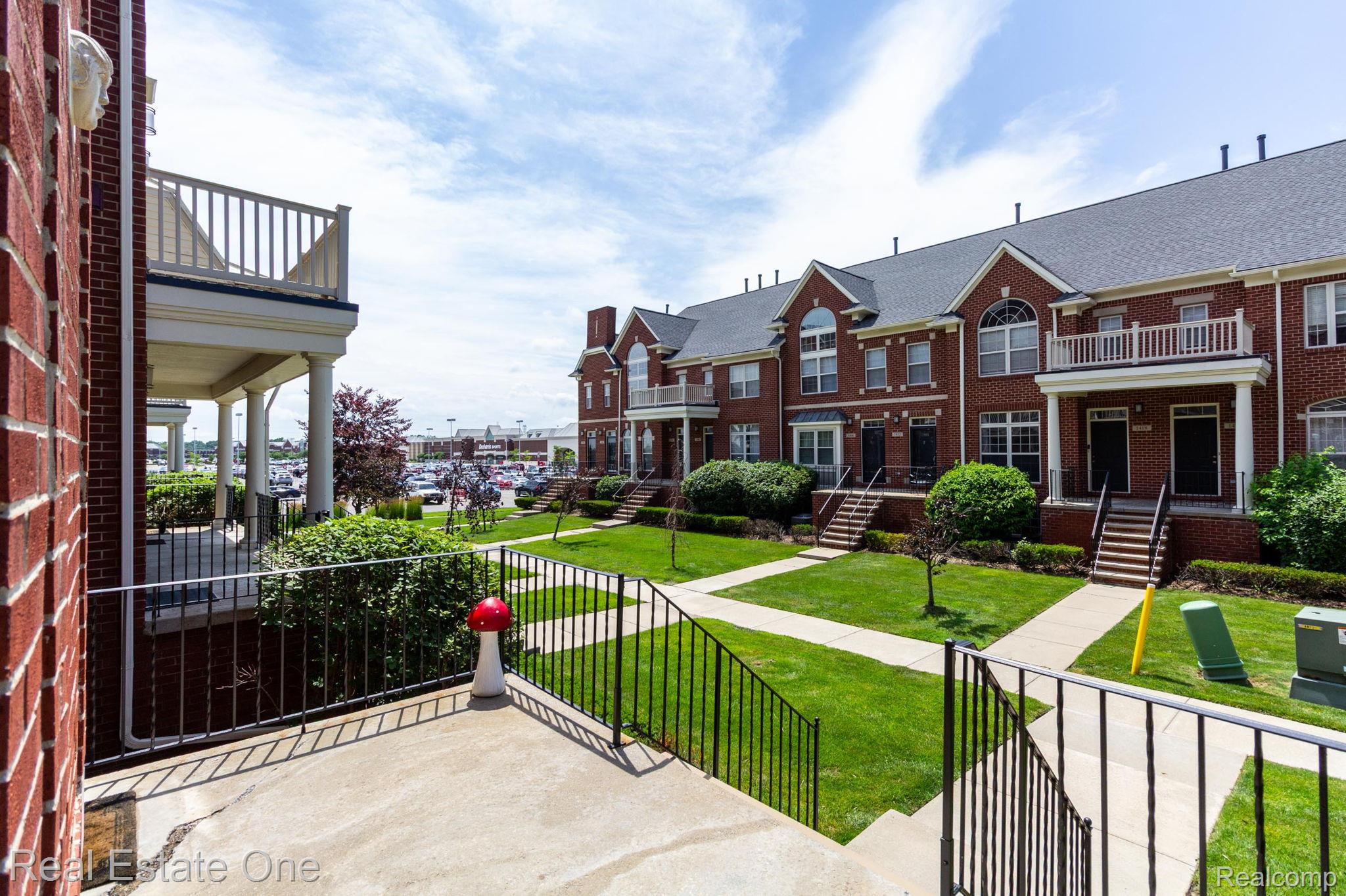 1429 Raliegh Place