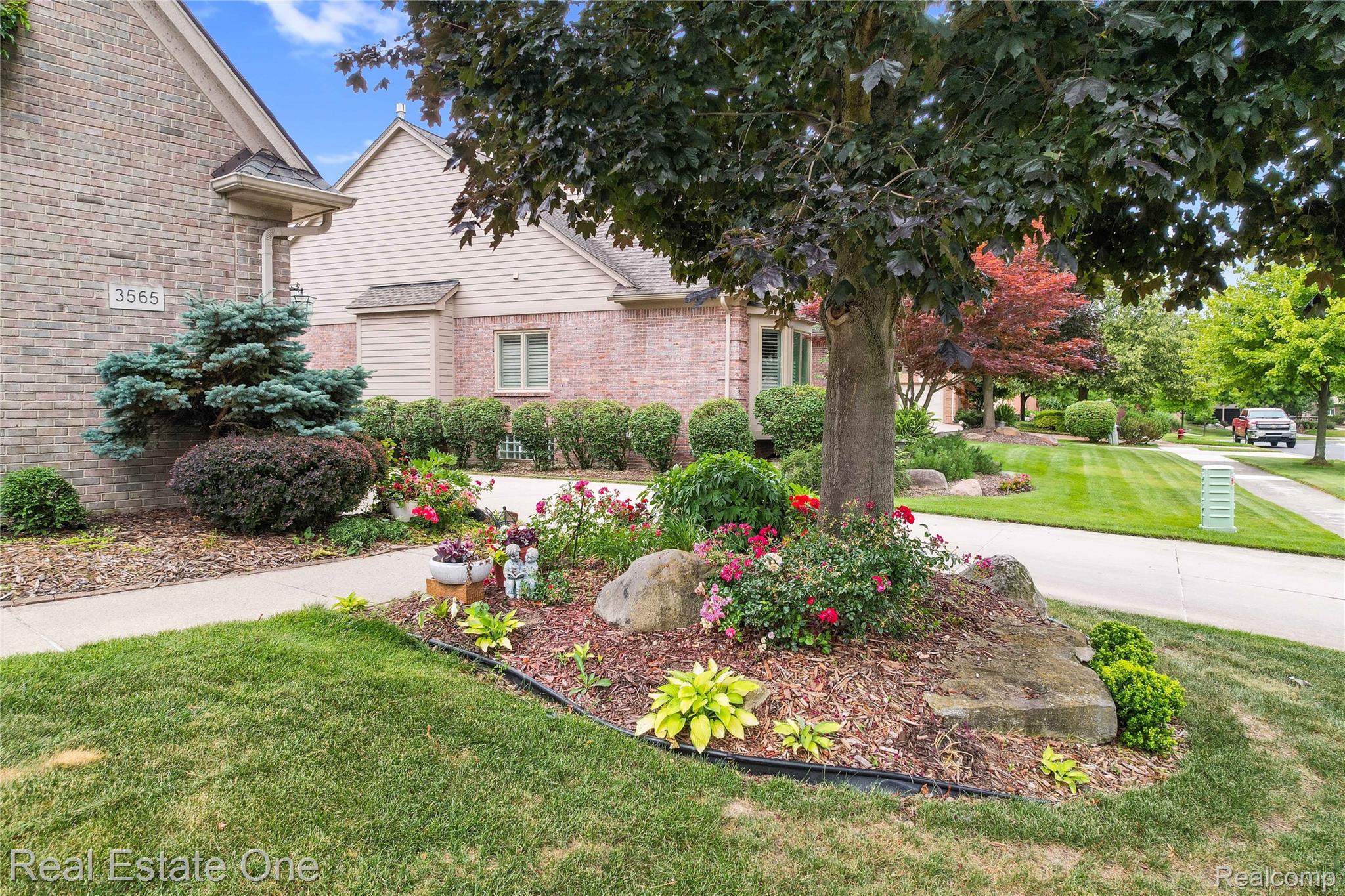 3565 Heron Ridge Drive
