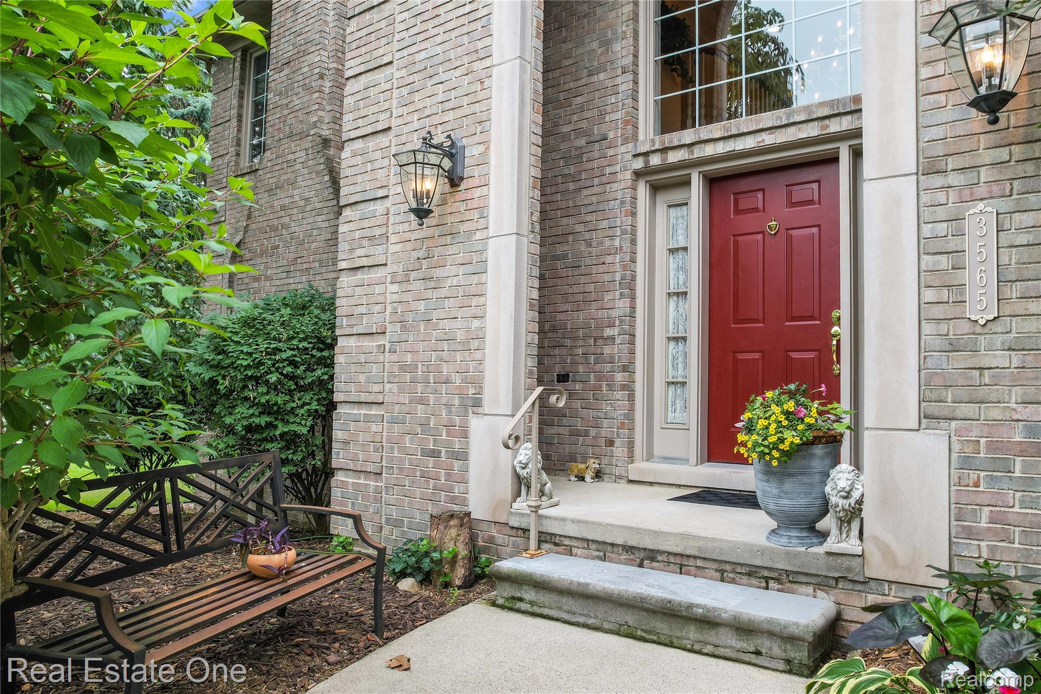 3565 Heron Ridge Drive