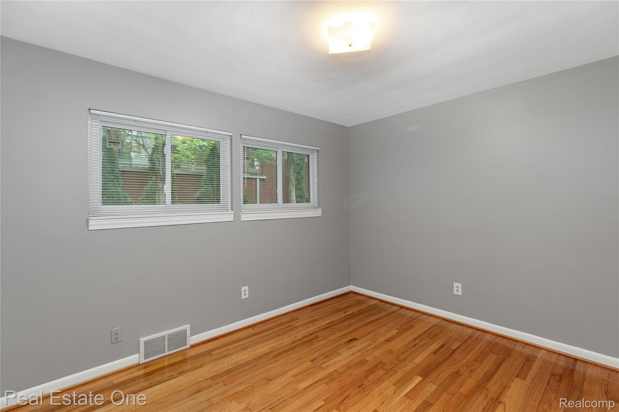 118 N Center Street Unit: Unit #2