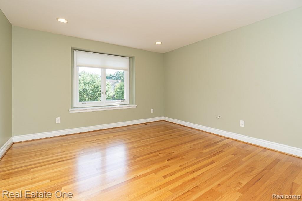 1654 Greenwich Drive