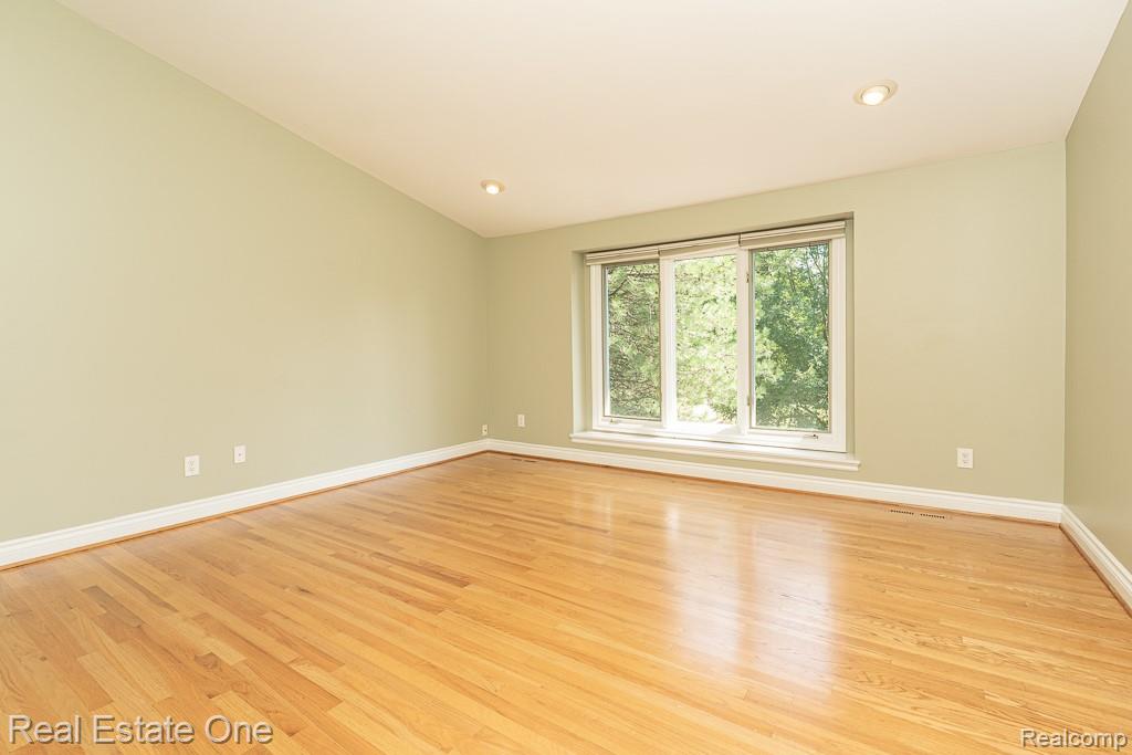 1654 Greenwich Drive