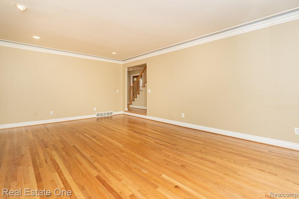1654 Greenwich Drive