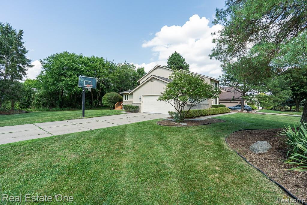 1654 Greenwich Drive