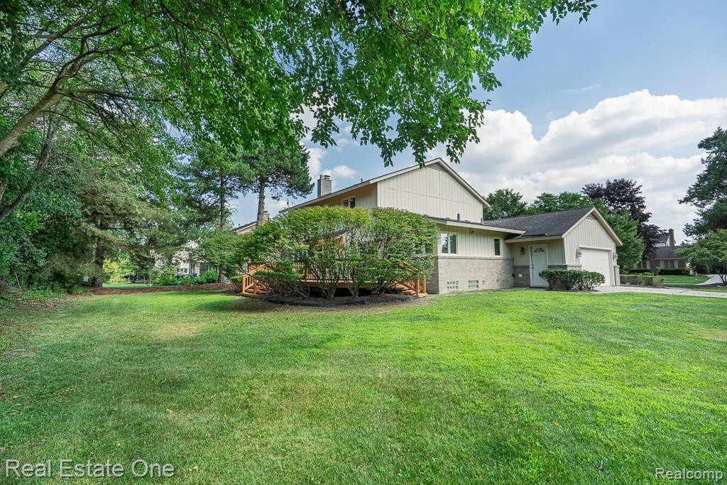 1654 Greenwich Drive