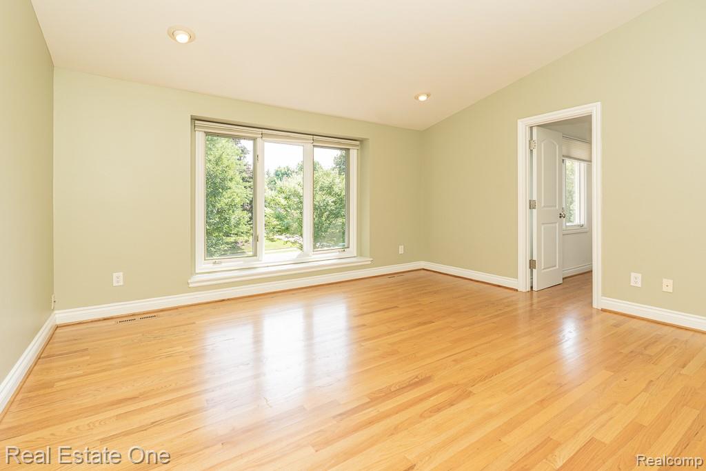 1654 Greenwich Drive
