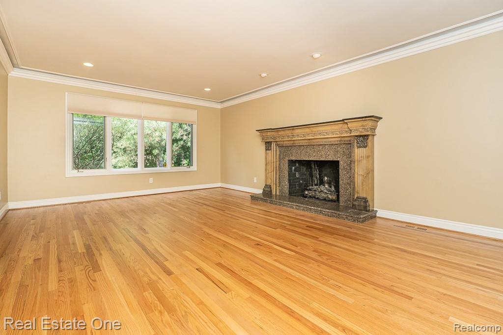 1654 Greenwich Drive