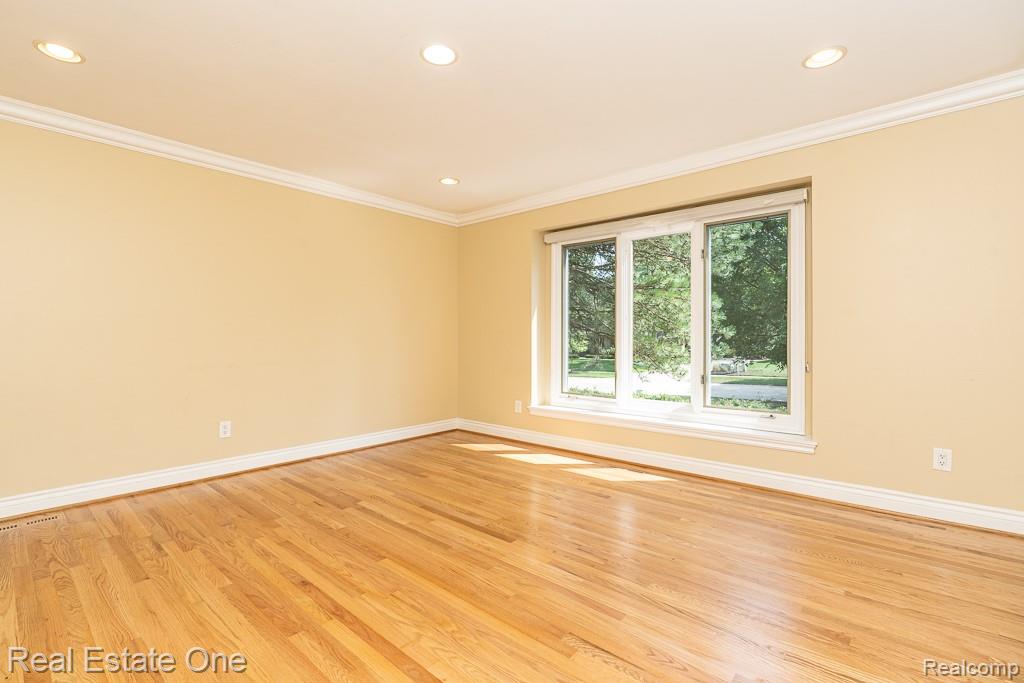 1654 Greenwich Drive