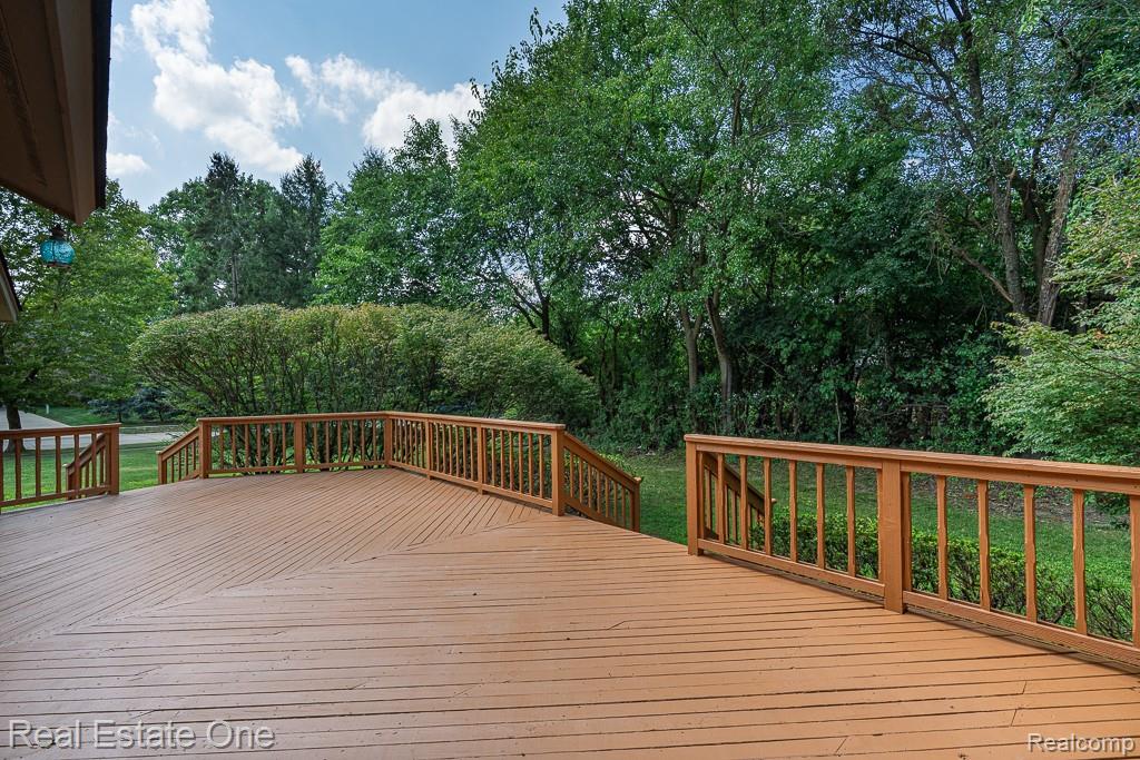 1654 Greenwich Drive