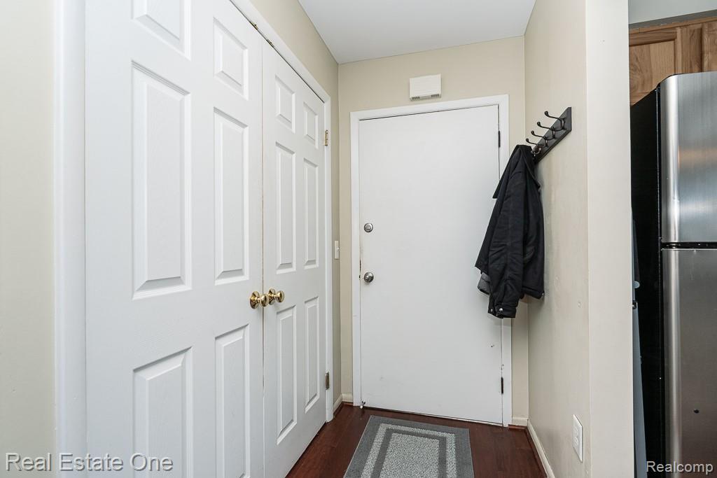 1097 Tienken Court