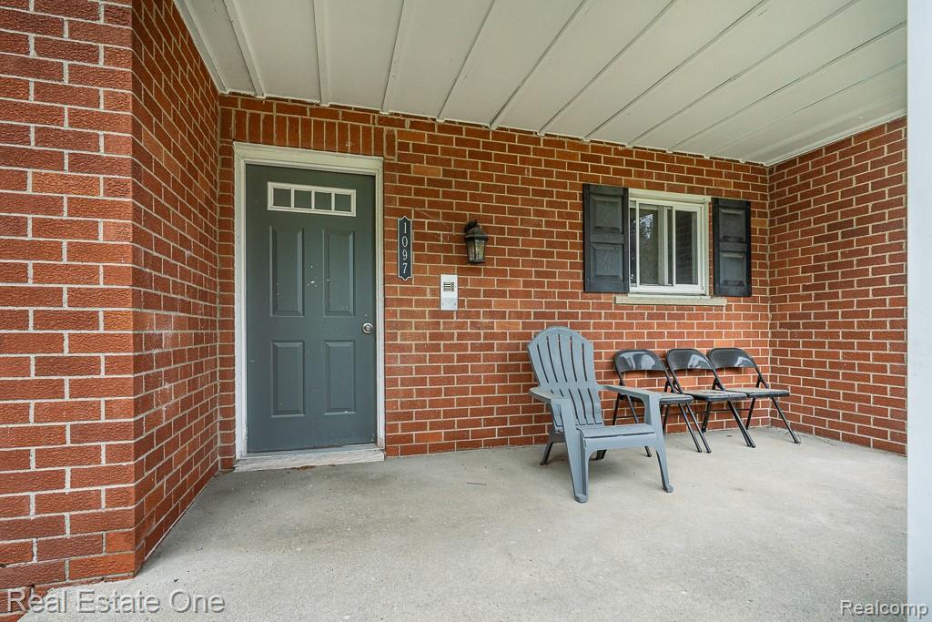 1097 Tienken Court