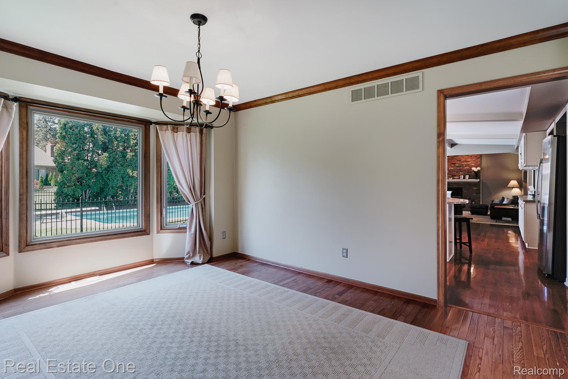 3377 Charlwood Drive