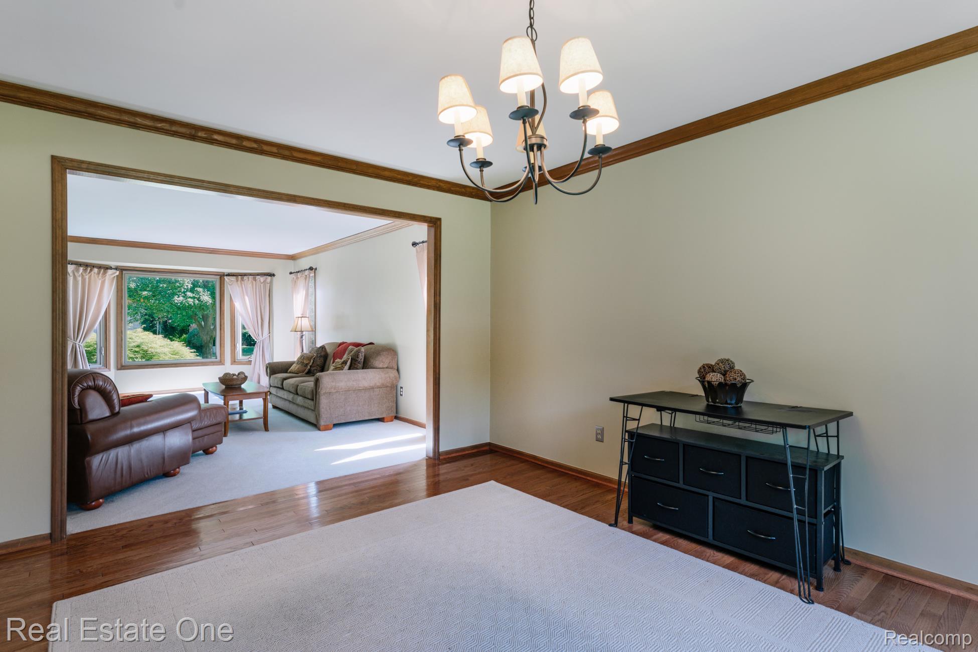 3377 Charlwood Drive