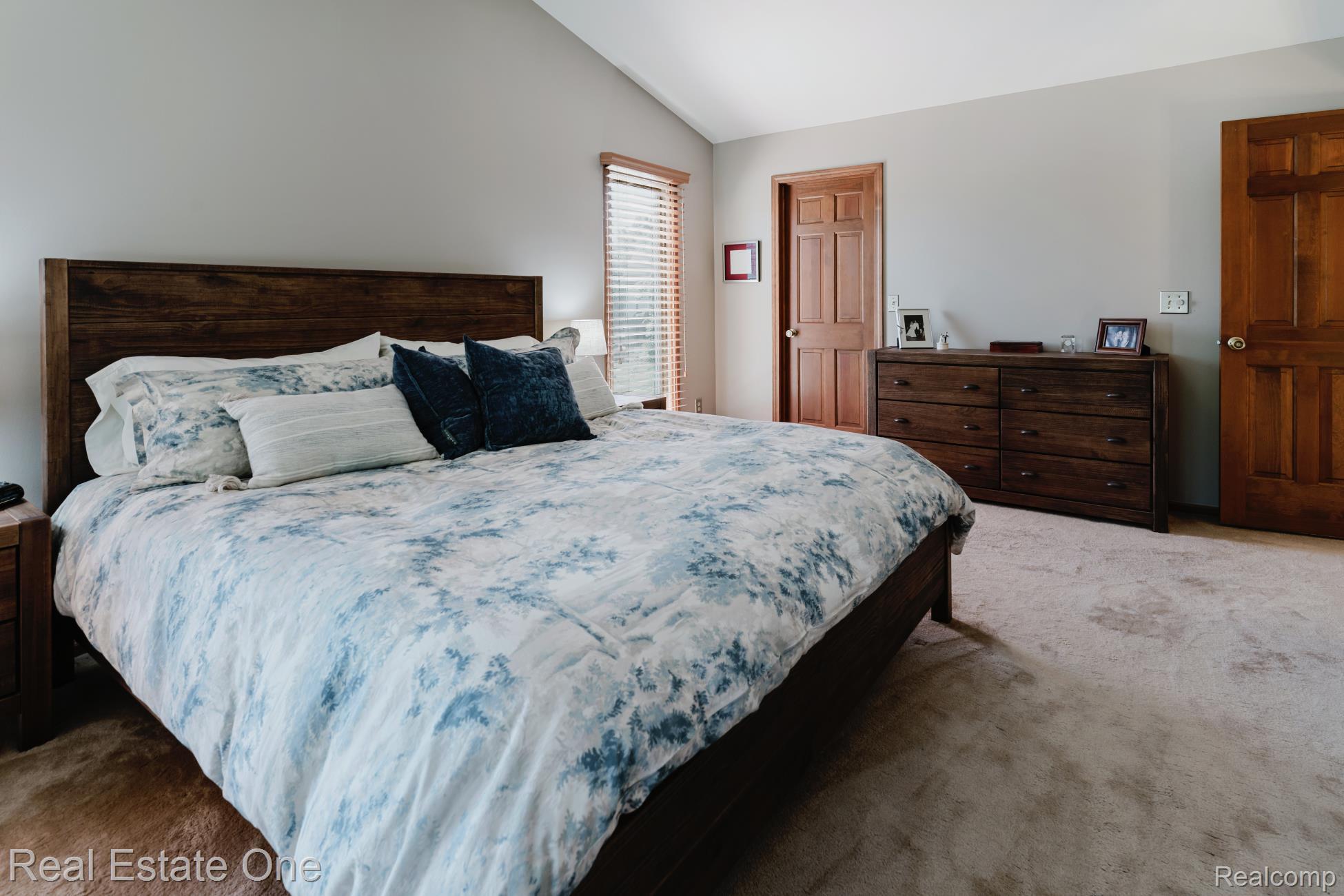 3377 Charlwood Drive