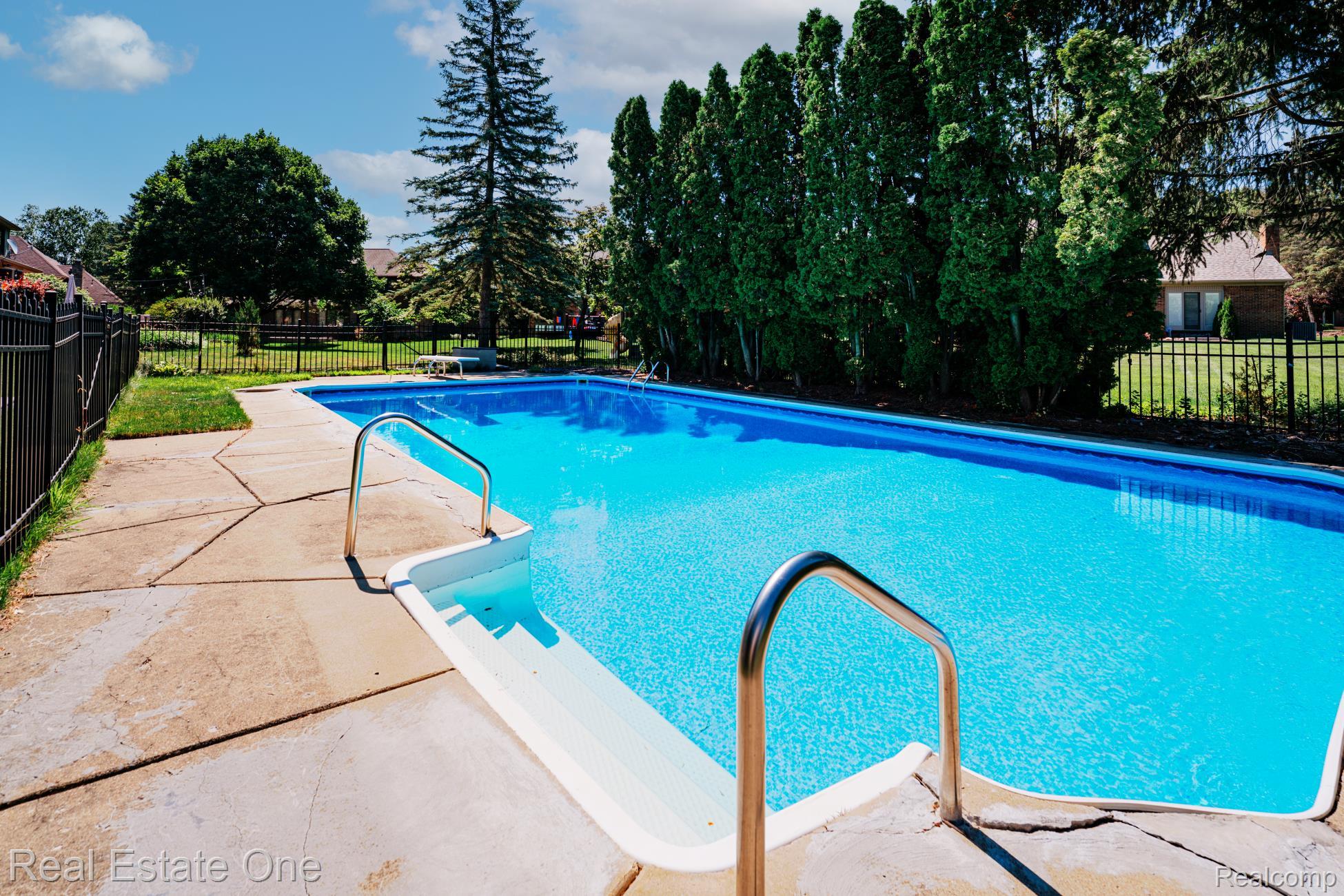 3377 Charlwood Drive