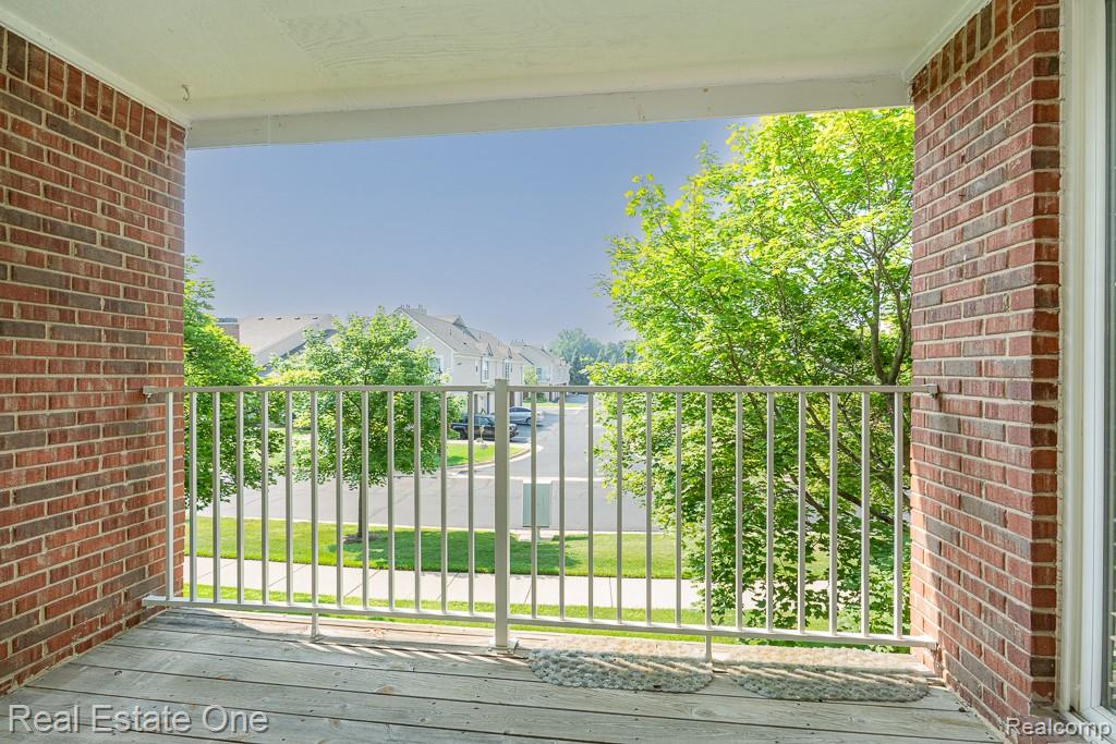 5681 PINE AIRES Drive Unit: 154
