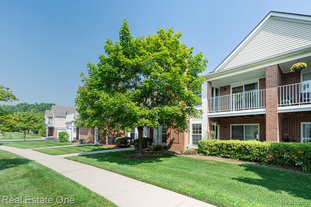 5681 PINE AIRES Drive Unit: 154