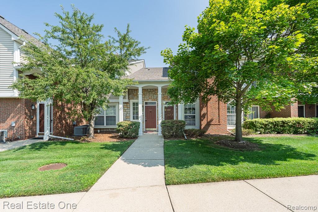 5681 PINE AIRES Drive Unit: 154
